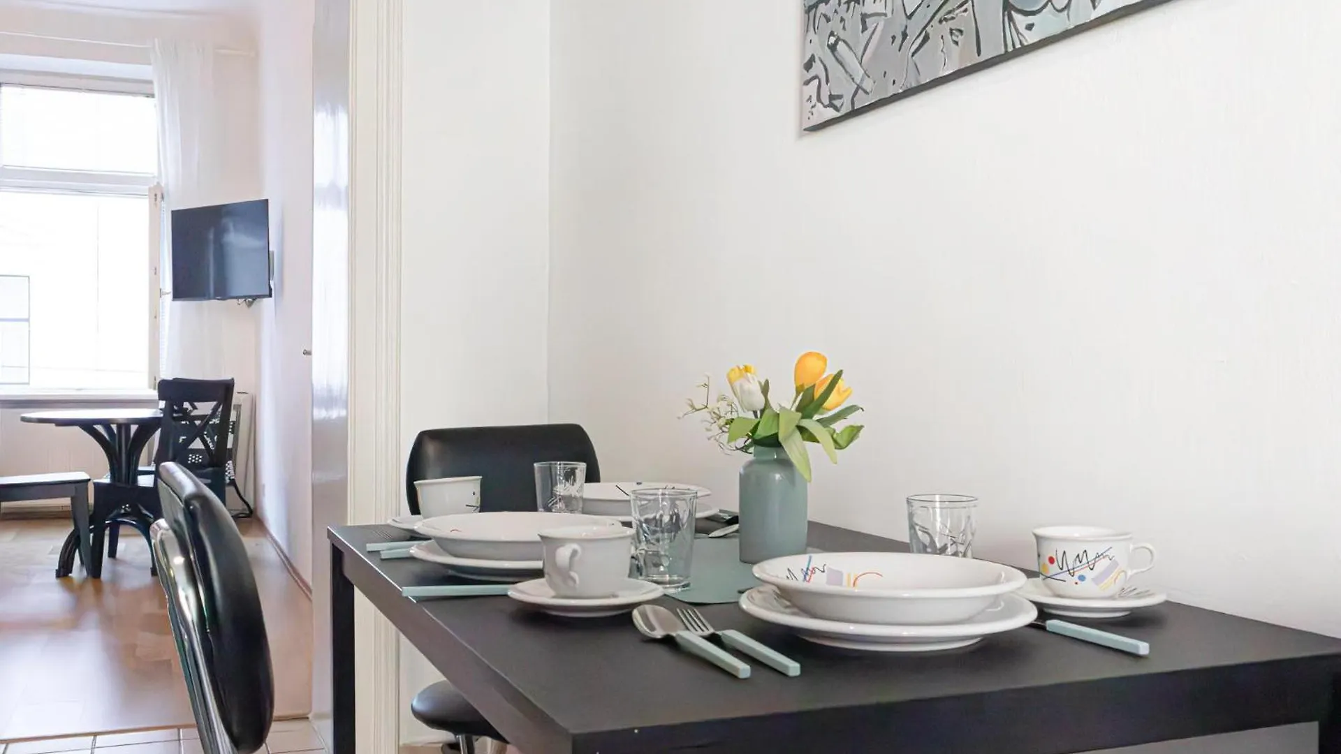 Central Elegance 2 Bedroom Apt At Vienna'S Vibrant Center